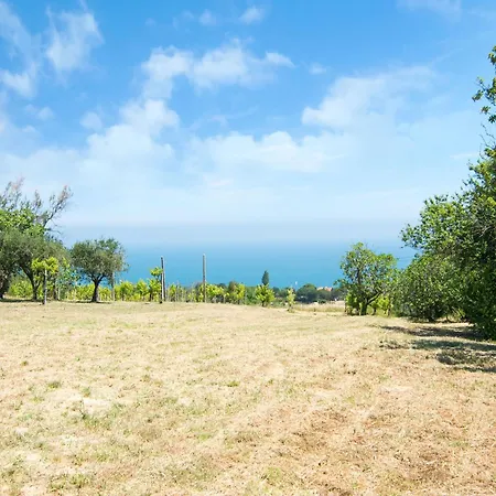 Nyaraló Enchanting Coastal With Views *