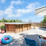 Enchanting Coastal With Views * Pesaro